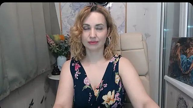 Snapshot of KatrinAlluring chatting on 17, 2, 2026 KatrinAlluring online show from 17, 2, 2026