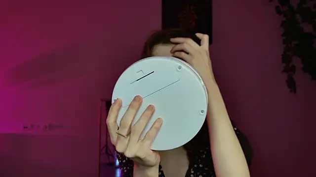 Yoka paradoXXX online show from 12, 10, 2025