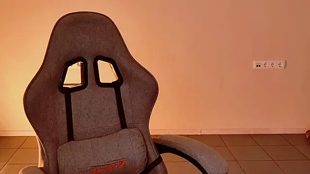 Snapshot of Yoka_paradoXXX chatting on 18, 2, 2026 Yoka paradoXXX online show from 18, 2, 2026