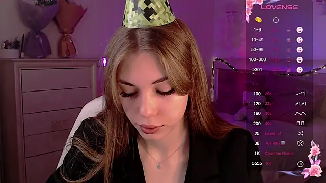 Leila Vanilla online show from 13, 11, 2025