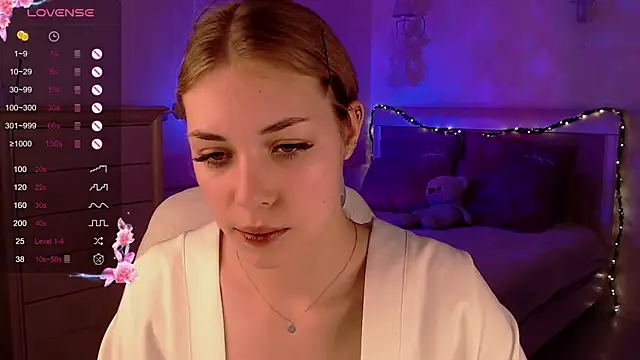 Leila Vanilla online show from 7, 10, 2025