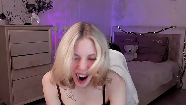 Leila Vanilla online show from 6, 2, 2026