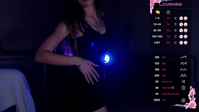 Leila Vanilla online show from 7, 11, 2025