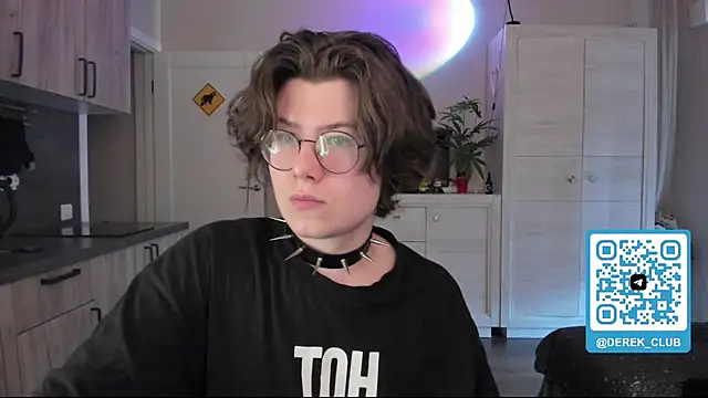 Derek Shameless online show from 4, 8, 2026