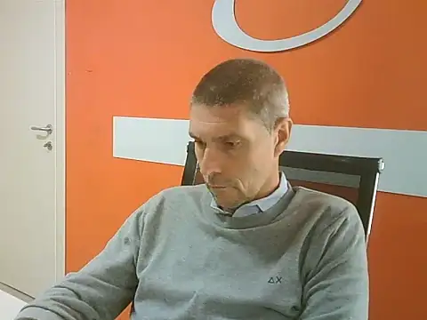 Snapshot of max79ve31 chatting on 30, 9, 2025 max79ve31 online show from 30, 9, 2025