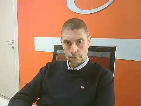 Snapshot of max79ve31 chatting on 5, 12, 2025 max79ve31 online show from 5, 12, 2025