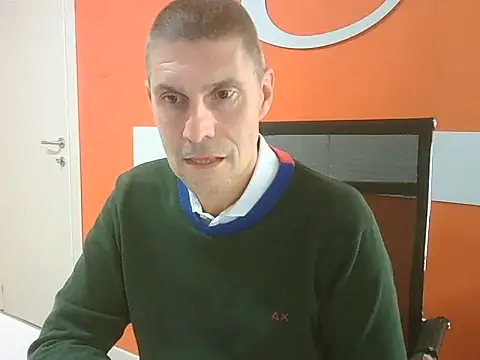 Snapshot of max79ve31 chatting on 10, 10, 2025 max79ve31 online show from 10, 10, 2025