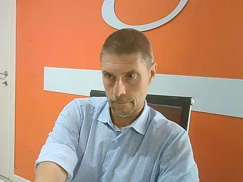 Snapshot of max79ve31 chatting on 10, 9, 2025 max79ve31 online show from 10, 9, 2025