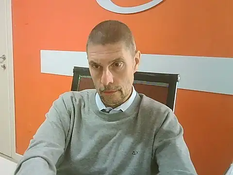 Snapshot of max79ve31 chatting on 7, 10, 2025 max79ve31 online show from 7, 10, 2025