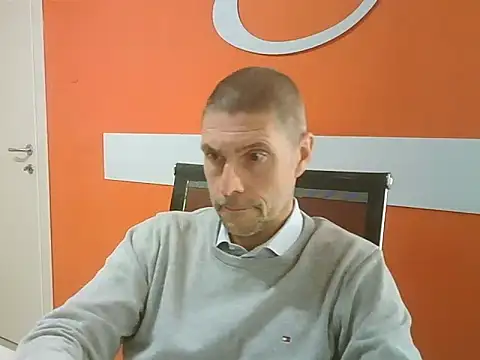 Snapshot of max79ve31 chatting on 10, 11, 2025 max79ve31 online show from 10, 11, 2025