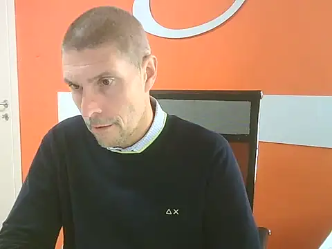 Snapshot of max79ve31 chatting on 22, 10, 2025 max79ve31 online show from 22, 10, 2025