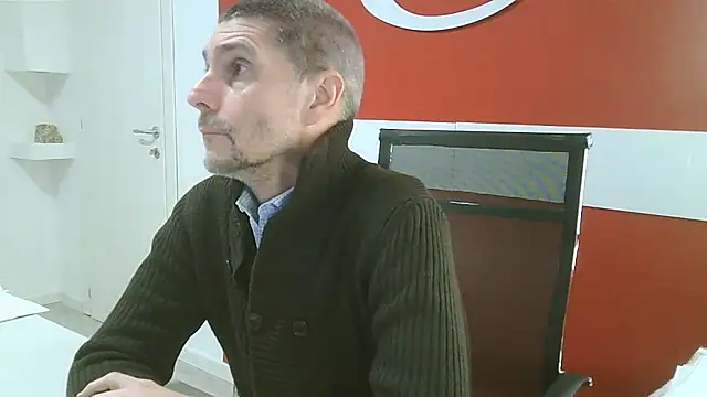 Snapshot of max79ve31 chatting on 9, 1, 2026 max79ve31 online show from 9, 1, 2026