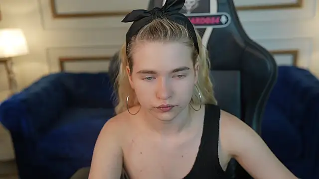 Ava kiss054 online show from 5, 7, 2026