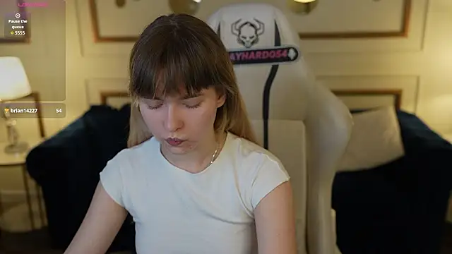 Snapshot of Ava_kiss054 chatting on 7, 2, 2026 Ava kiss054 online show from 7, 2, 2026