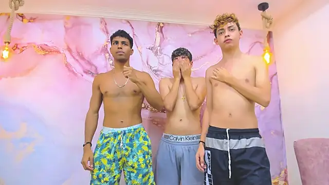 Snapshot of PoisonGuys chatting on 28, 9, 2025 PoisonGuys online show from 28, 9, 2025