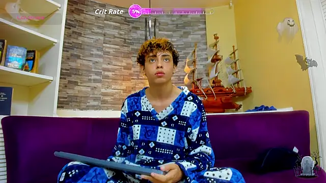 Snapshot of PoisonGuys chatting on 12, 11, 2025 PoisonGuys online show from 12, 11, 2025