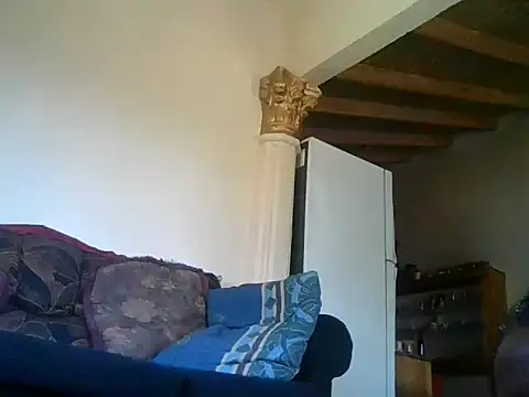 Snapshot of Irresistiblediva chatting on 17, 9, 2025 Irresistiblediva online show from 17, 9, 2025