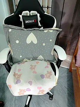 LadyMaiMai online show from 6, 11, 2025