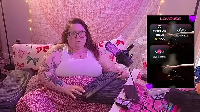 brookenicole3003 online show from 1, 5, 2026