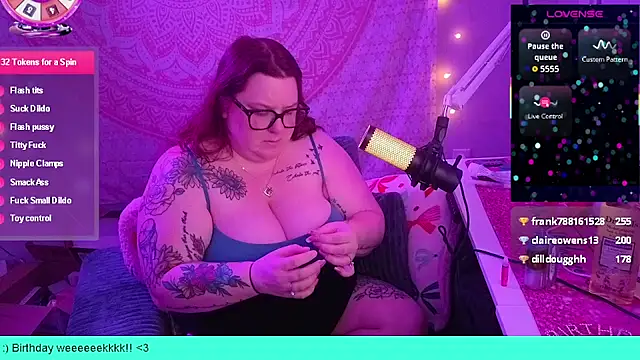 brookenicole3003 online show from 20, 5, 2026