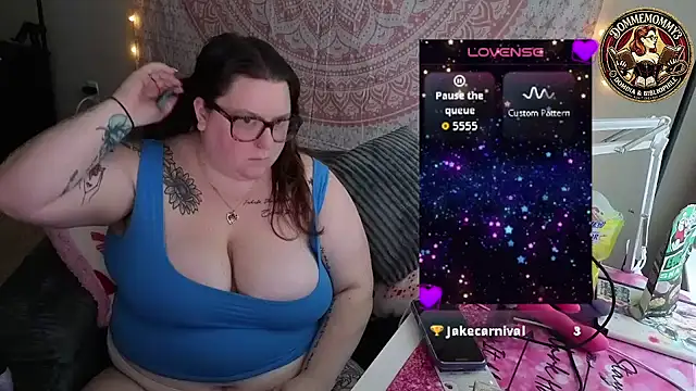 brookenicole3003 online show from 9, 4, 2026