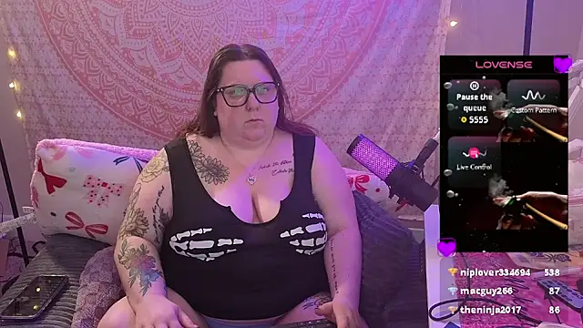 brookenicole3003 online show from 7, 5, 2026