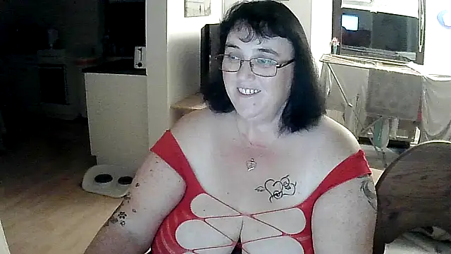 Snapshot of Minou1610 chatting on 8, 10, 2025 Minou1610 online show from 8, 10, 2025