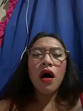 yourdevilsweettsx online show from 5, 3, 2026