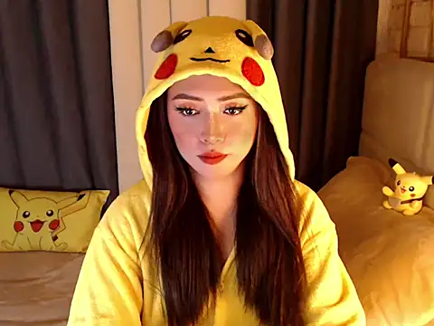 yourdevilsweettsx online show from 16, 4, 2026