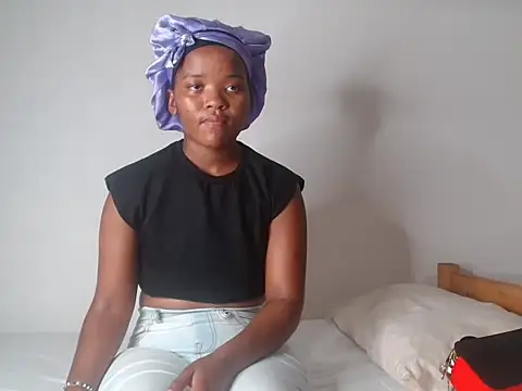 AshleyT255 online show from 10, 9, 2025