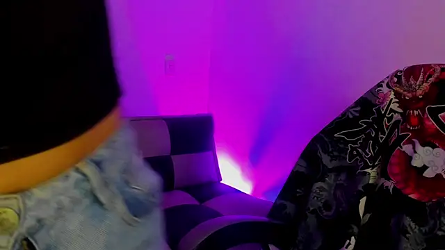 GwenHazel online show from 18, 9, 2025