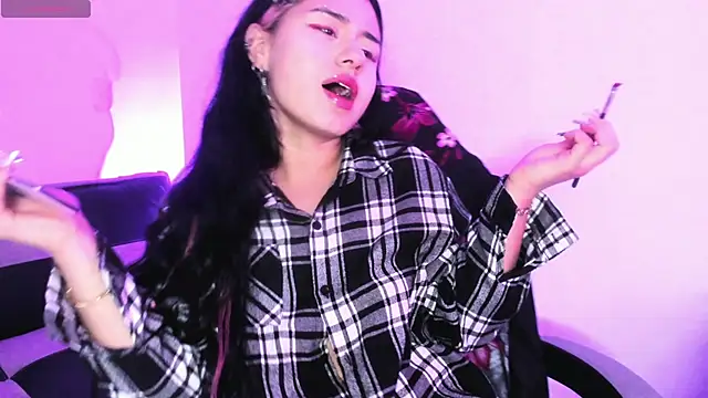 GwenHazel online show from 15, 10, 2025