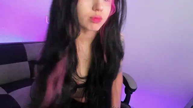 GwenHazel online show from 30, 9, 2025