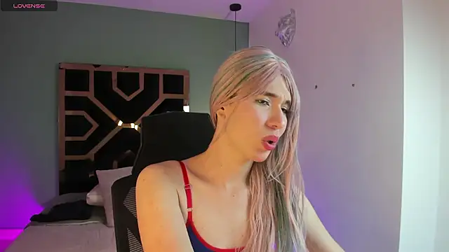 Snapshot of Electra_Gosselin chatting on 5, 2, 2026 Electra Gosselin online show from 5, 2, 2026