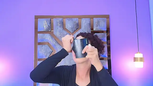 Electra Gosselin online show from 18, 9, 2025