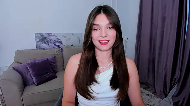 DivineAmour online show from 4, 12, 2025