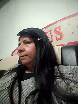 kinky momm online show from 5, 11, 2025