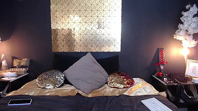 kinky momm online show from 11, 4, 2026