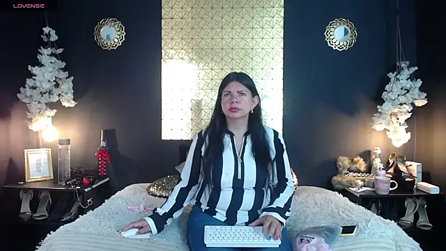 kinky momm online show from 20, 2, 2026