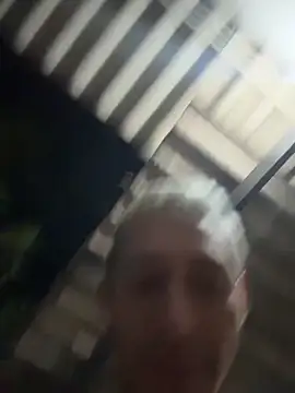 Boy hot- online show from 15, 4, 2026