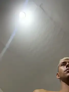 Boy hot- online show from 29, 3, 2026