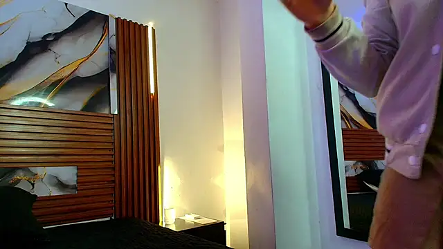 Evelin thompsson online show from 19, 11, 2025