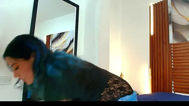 Evelin thompsson online show from 13, 1, 2026