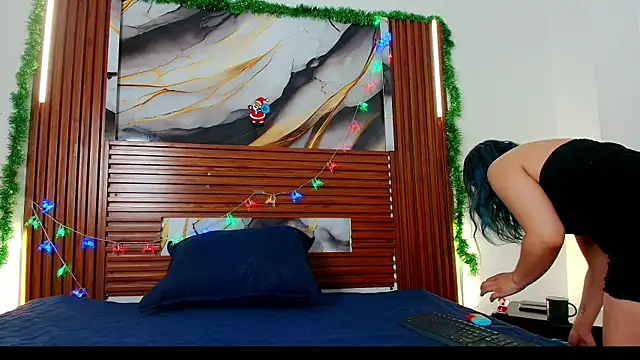 Evelin thompsson online show from 14, 12, 2025