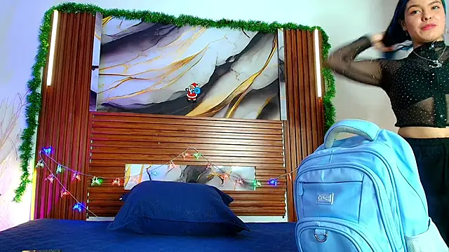 Evelin thompsson online show from 3, 12, 2025