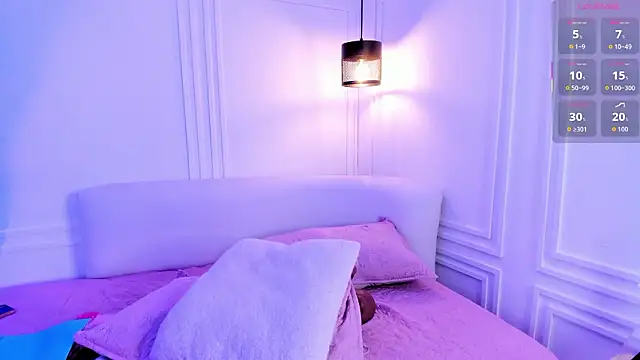 Dafne Hillss online show from 12, 3, 2026