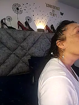 Snapshot of Shantey_Laurent chatting on 17, 1, 2026 Shantey Laurent online show from 17, 1, 2026