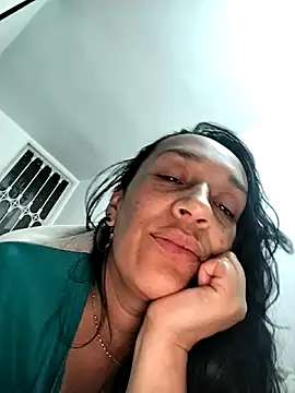 Snapshot of Shantey_Laurent chatting on 13, 6, 2026 Shantey Laurent online show from 13, 6, 2026