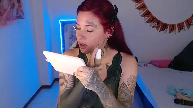 Maddy Vicius19 online show from 28, 10, 2025