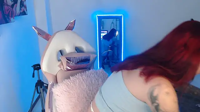 Maddy Vicius19 online show from 10, 11, 2025